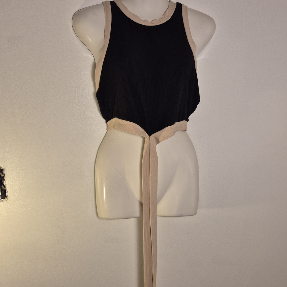 Gianni Bini Black & Beige Tie-Front Crop Tank – Size Medium